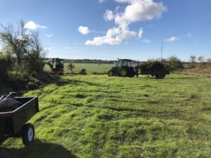 Naboer hjælper med klargøring til byggeri d. 17. okt.